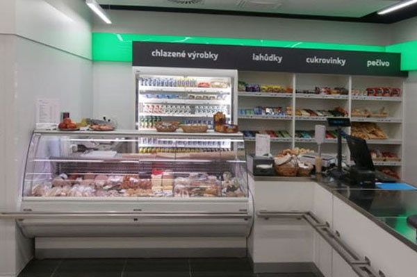 Obslužné vitríny Juka Modena